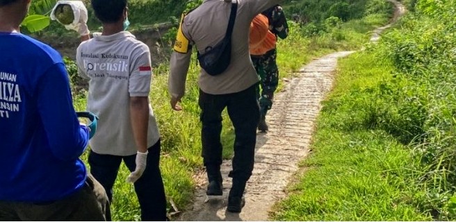 Tragis, Pria Ditemukan Meninggal Dunia Diduga Gantung Diri di Boyolangu