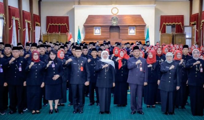 Khofifah Siapkan Pelantikan 120 Kepala SMA/SMK Usai Lebaran