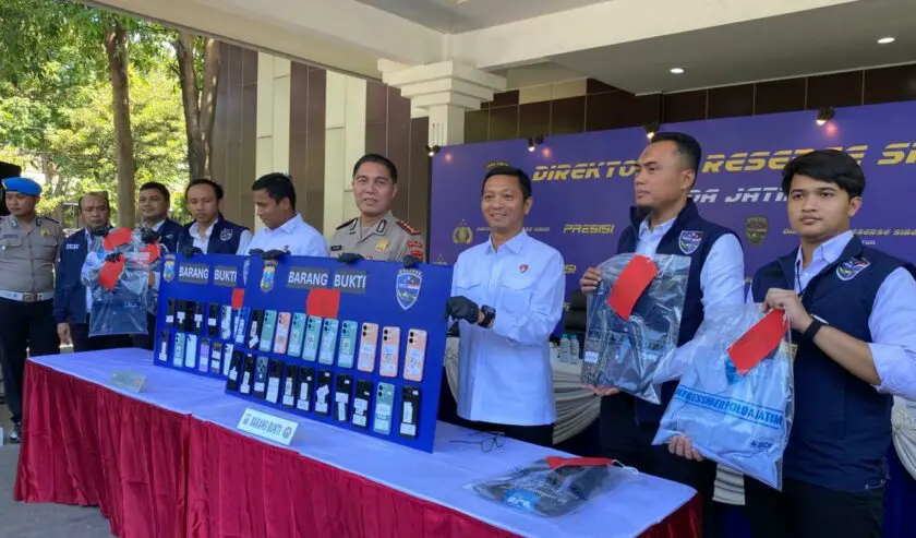 Polda Jatim Ungkap Sindikat Penipuan Online Berkedok Jual Beli Mobil, 11 Pelaku Ditangkap