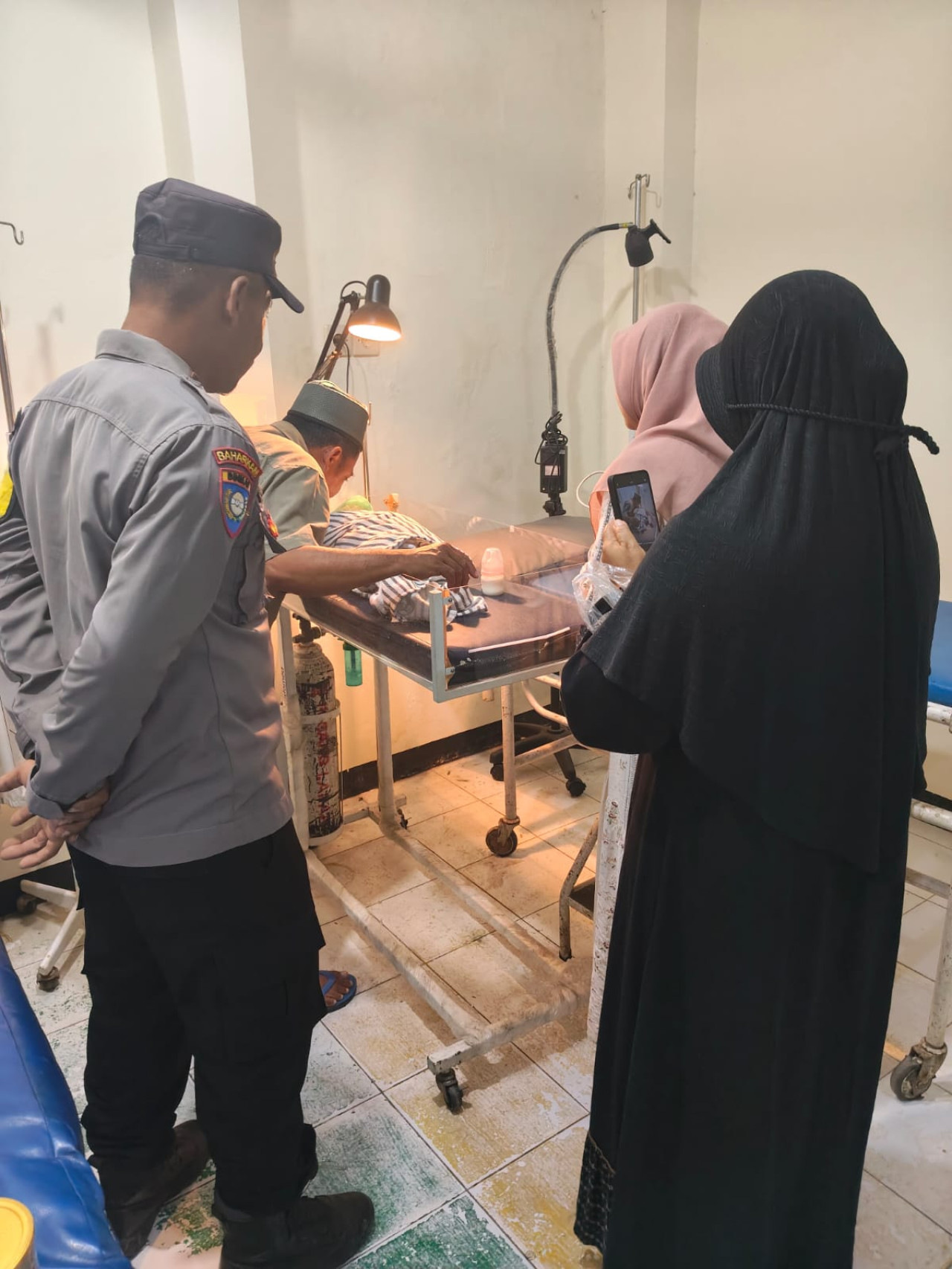 Geger Penemuan Bayi Dalam Kardus di Pucanglaban, Polisi Selidiki Pelaku Pembuangan