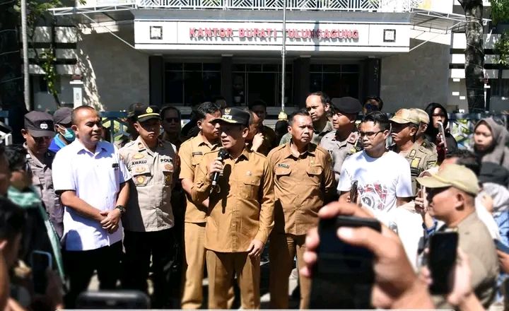 Ribuan Petani, Peternak, dan Pegawai SPPG Gelar Aksi Damai Dukung Program MBG di Tulungagung