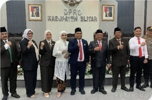 Rapat Paripurna DPRD Kabupaten Blitar, PAW Hendi Budi Yuantoro Gantikan Suwondo