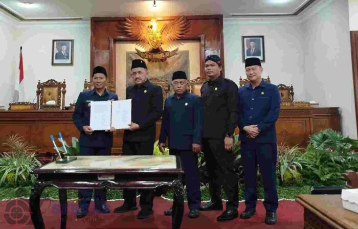 Rapat Paripurna DPRD Tulungagung Bahas dan Sepakati Perubahan APBD 2026